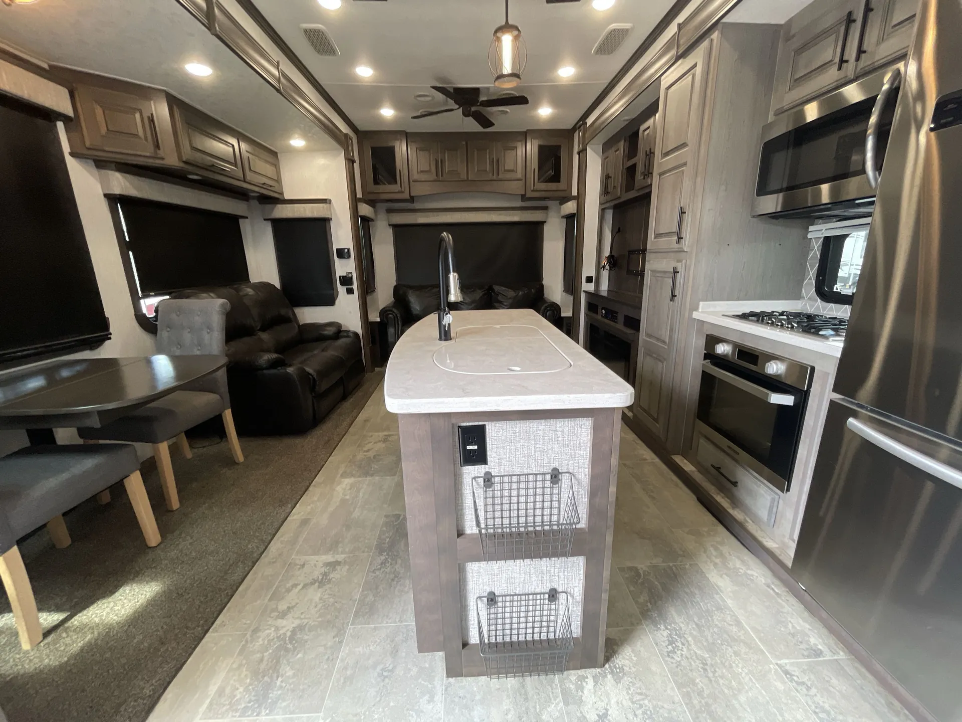 2021 Heartland Bighorn 3300DL — living area main