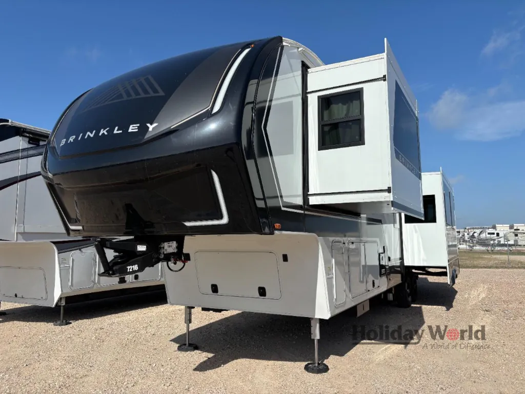 2025 Brinkley Model Z 3400, Photos photo 4