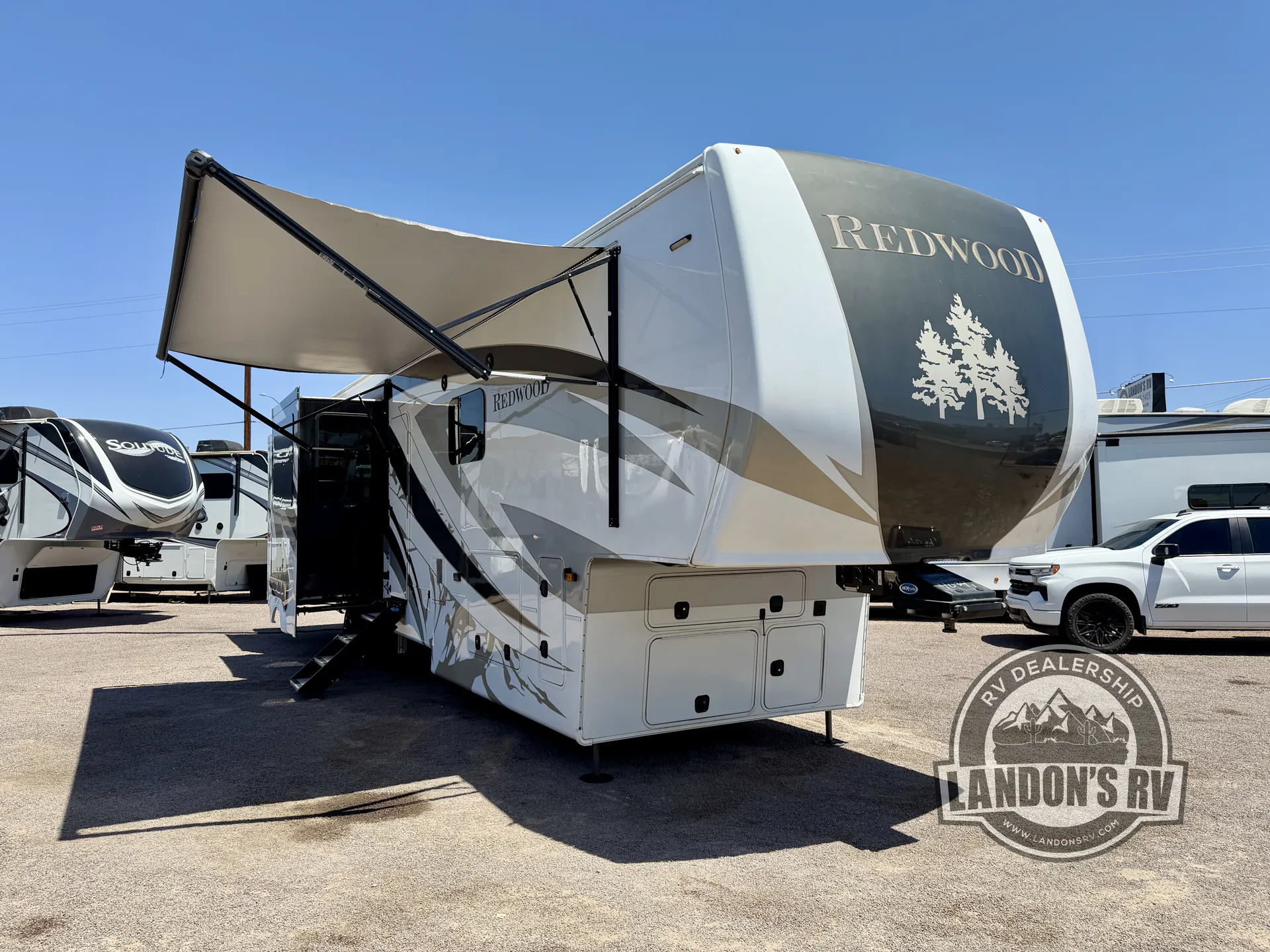 2021 CrossRoads Redwood RW4001LK