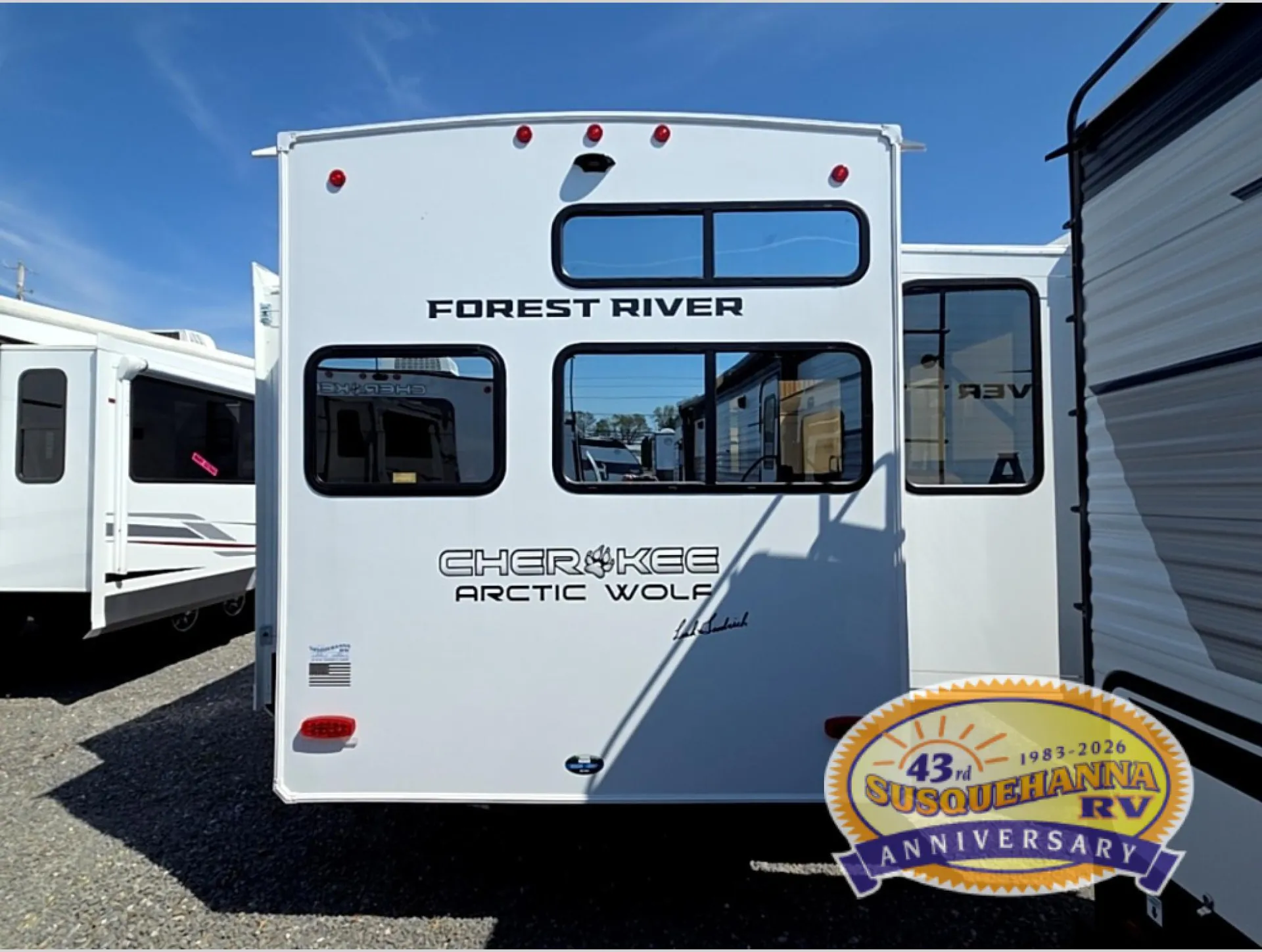 2026 Forest River Cherokee Arctic Wolf 38LEAHG — Photo 6
