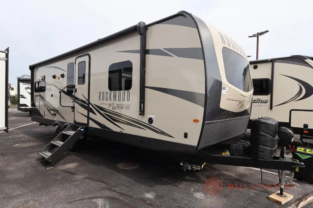 2022 Forest River Rockwood Ultra Lite 2613BS - Photo 2