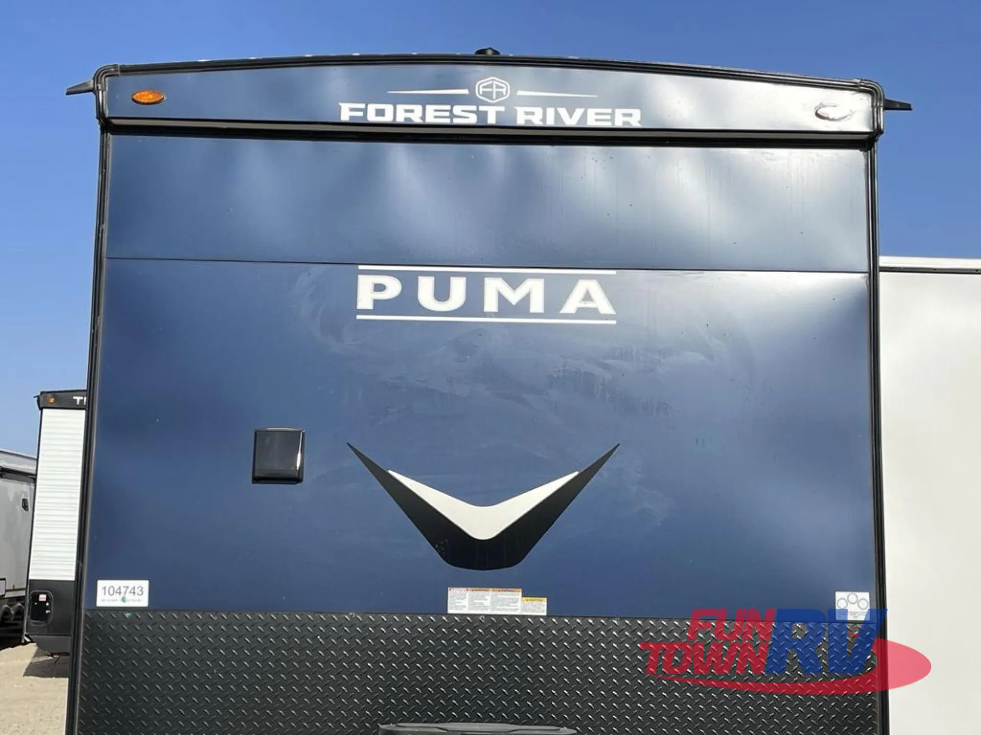 2025 Palomino Puma 38RLB - Photo 3