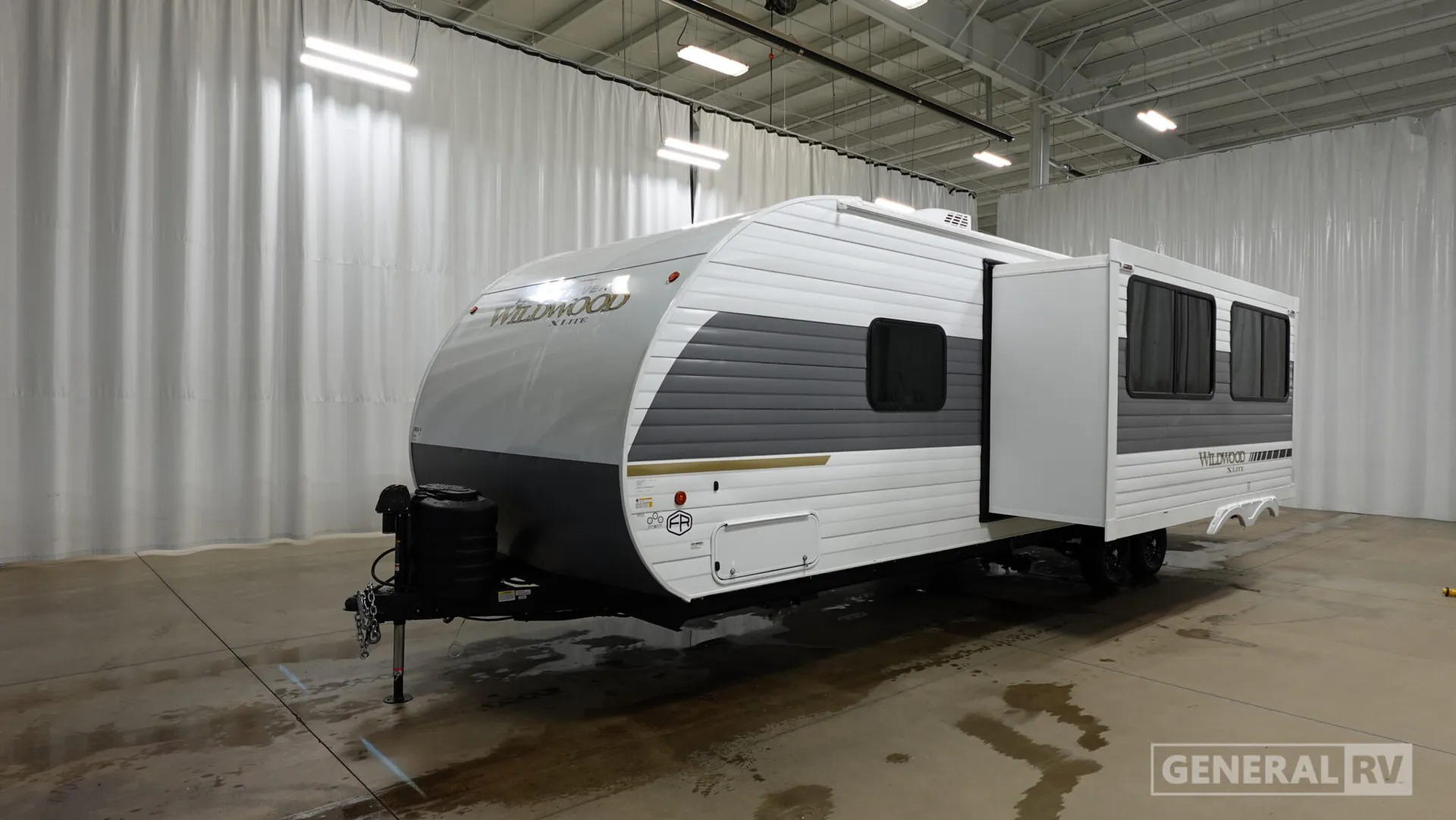 2026 Forest River Wildwood X-Lite 26ICE — Photo 5