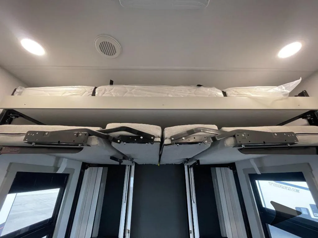 2026 Brinkley Model G 3950, Photos photo 48
