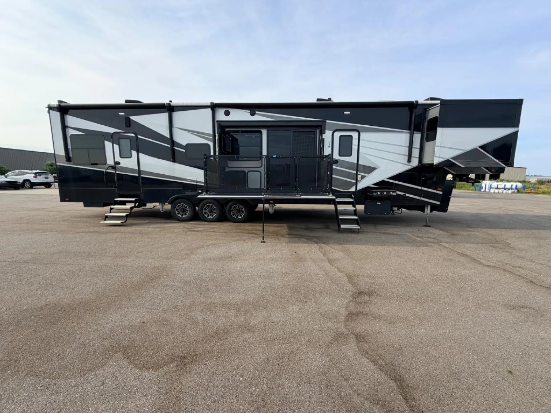2024 Heartland Cyclone 4270