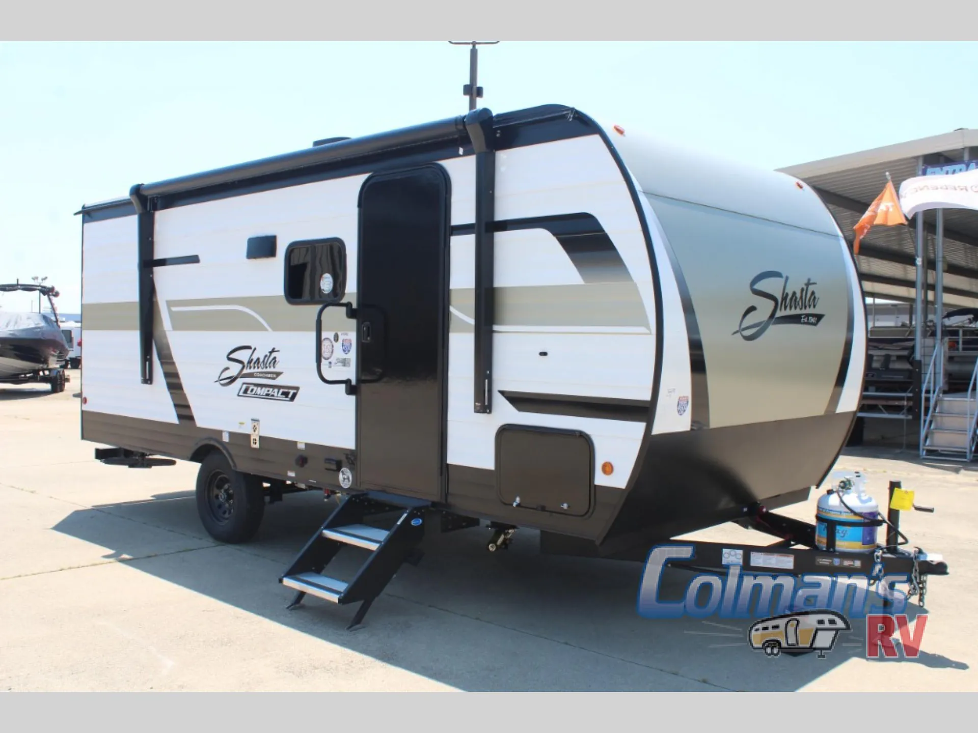 2027 Shasta Compact 18DBL - Photo 3