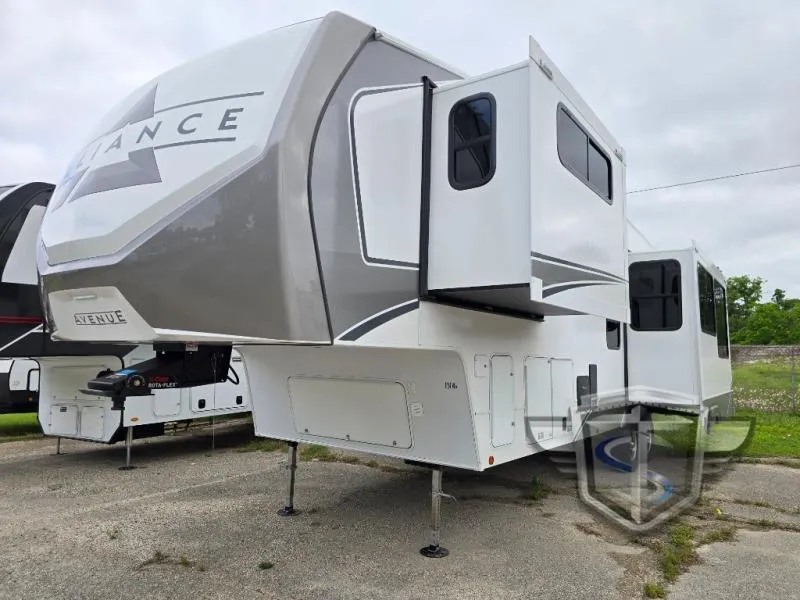 2026 Alliance RV Avenue 33RKS - Photo 4