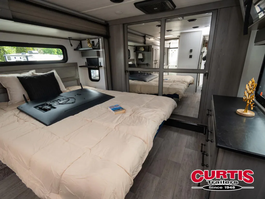 2022 Keystone Montana 3813MS, Photos photo 15
