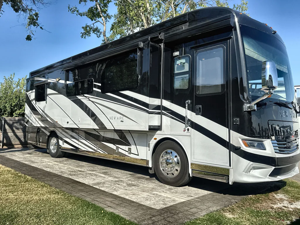 2021 Newmar New Aire 3543, Photos photo 5