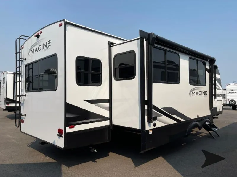 2026 Grand Design Imagine 2970RL - Photo 3