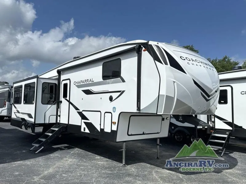 2025 Coachmen Chaparral 336TSIK - Photo 2