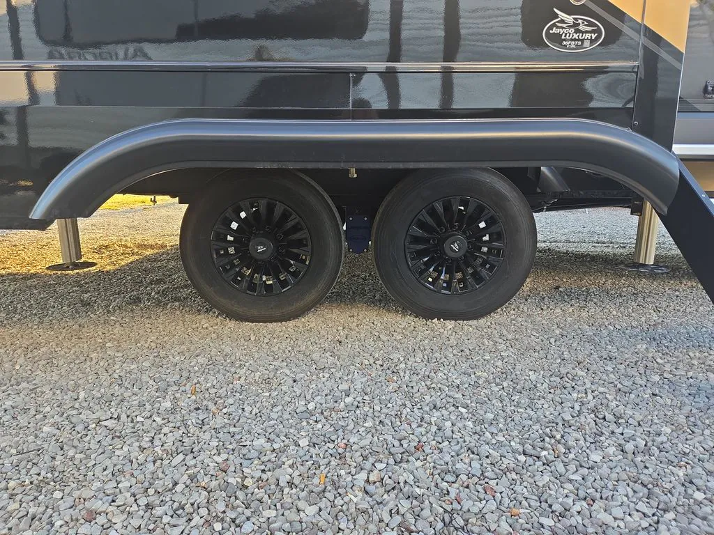 2027 Jayco Pinnacle 36FBTS, Photos photo 6