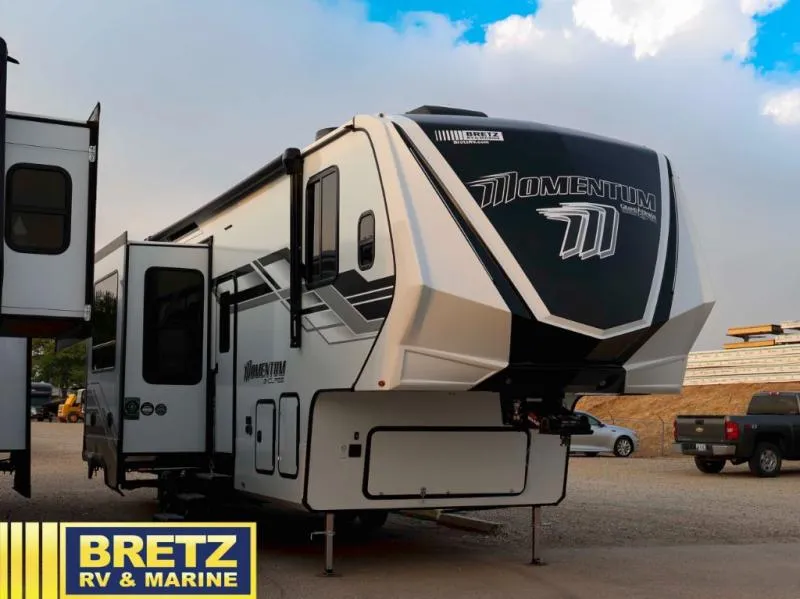 2026 Grand Design Momentum G-Class 320G - Photo 2