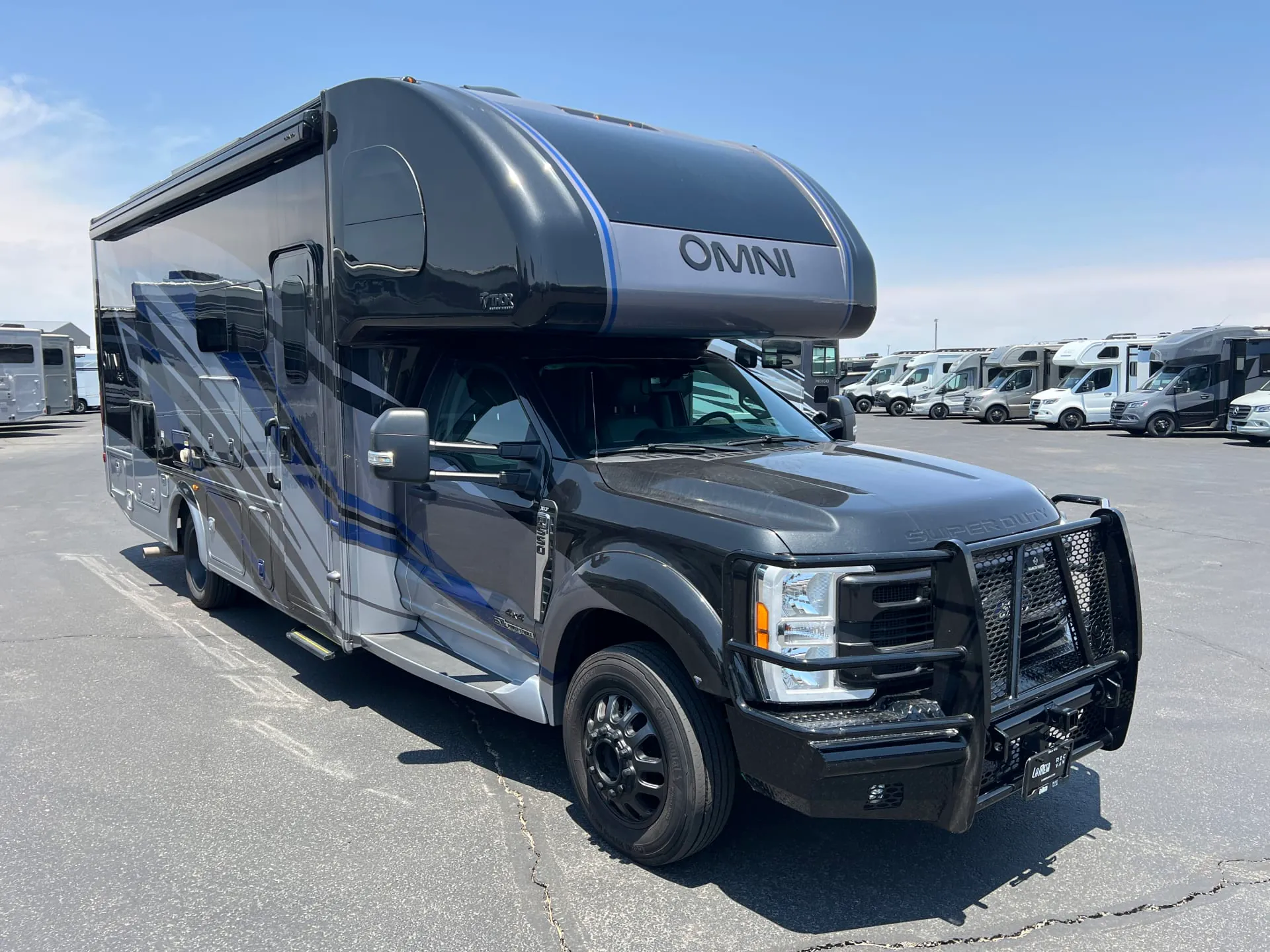 2024 Thor Motor Coach Omni AX29 - Photo 2