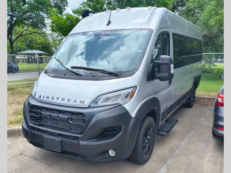 2026 Airstream Rangeline RGN24 - Photo 3