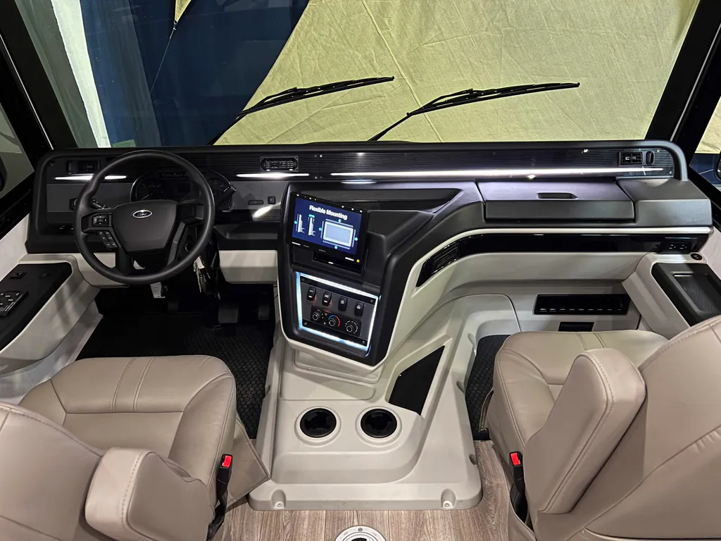2027 Entegra Coach Vision XL 36C, Photos photo 2