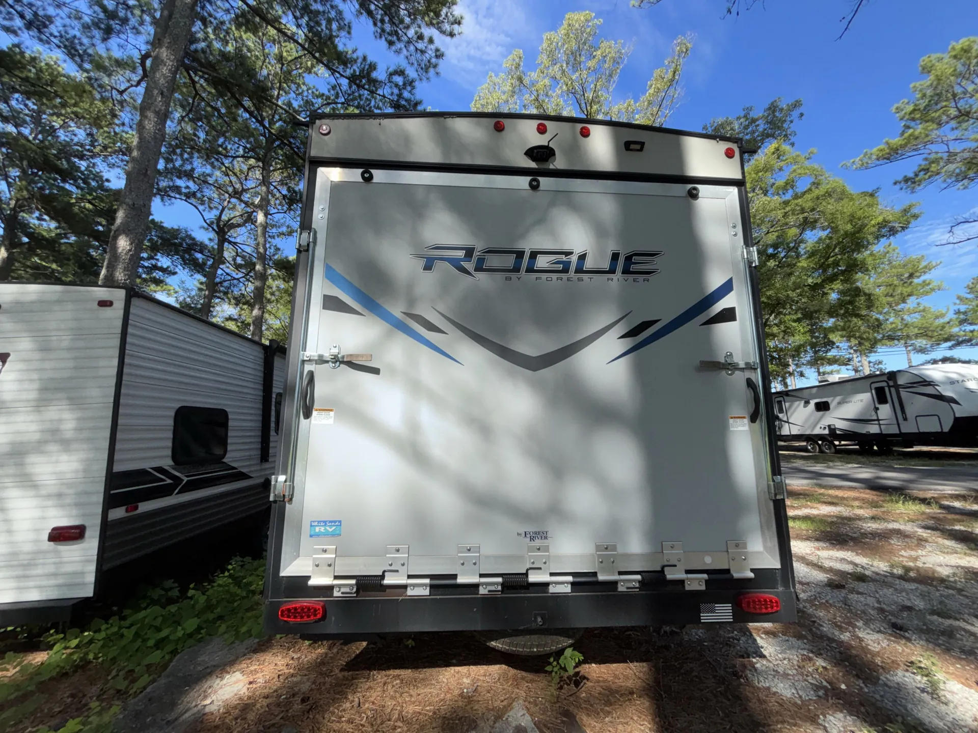 2021 Forest River Vengeance Rogue 25V — backside