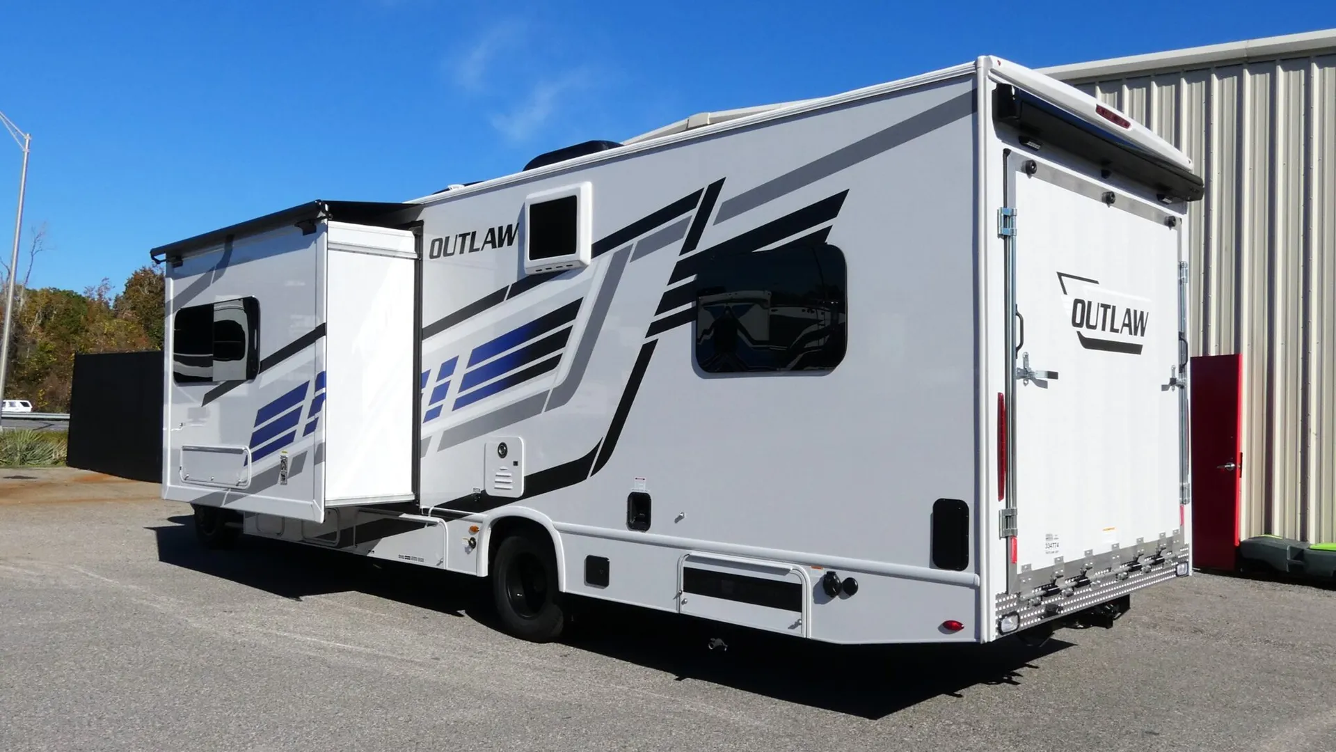 2026 Thor Motor Coach Outlaw  29T - Photo 4