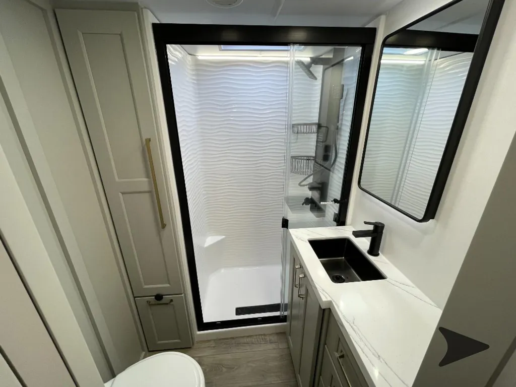 2026 Brinkley Model G 4100, Photos photo 58