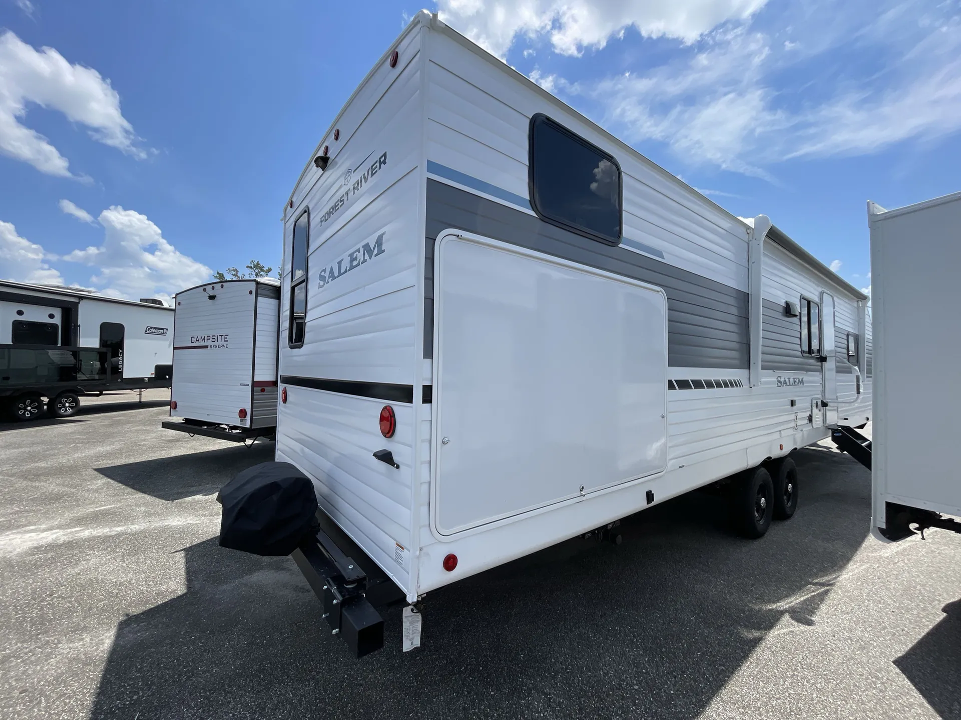 2027 Forest River Salem 33TS — backside