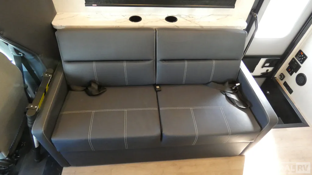 2026 NeXus RV Maximus 32MX, Photos photo 14