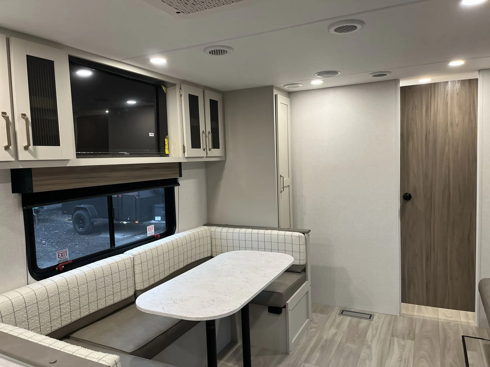 2027 K-Z Sportsmen 321BHK - Photo 4