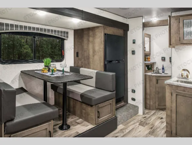 2022 Venture RV Sonic 231VRL - Photo 4