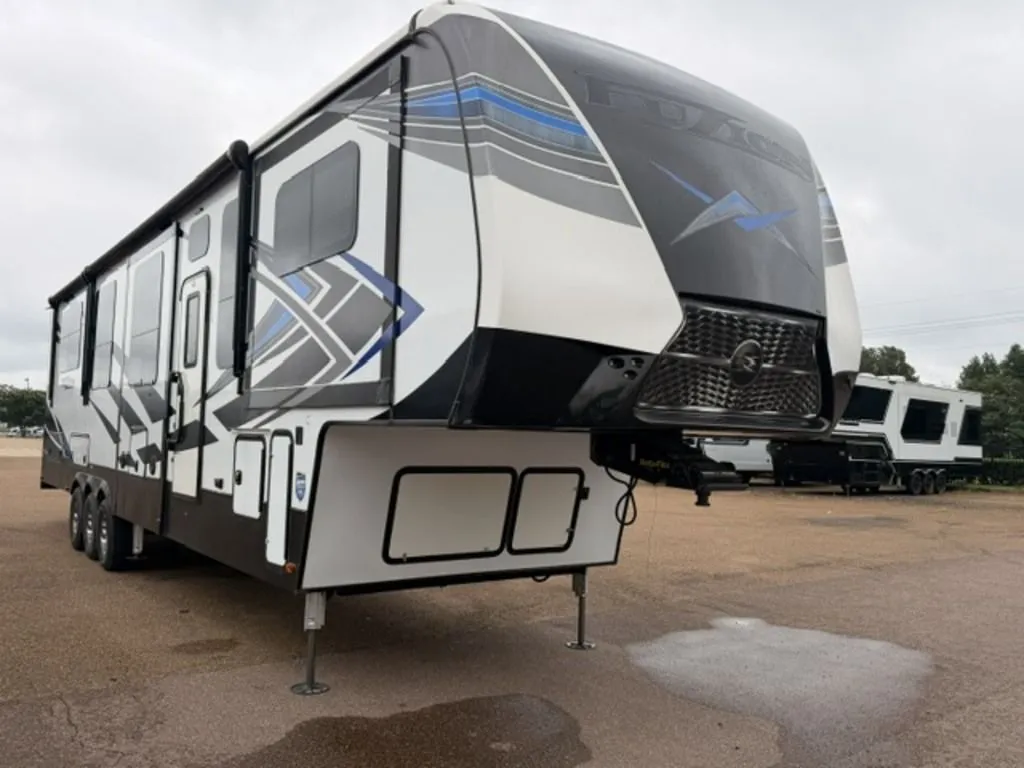 2020 Keystone RV Fuzion 410 - Main photo