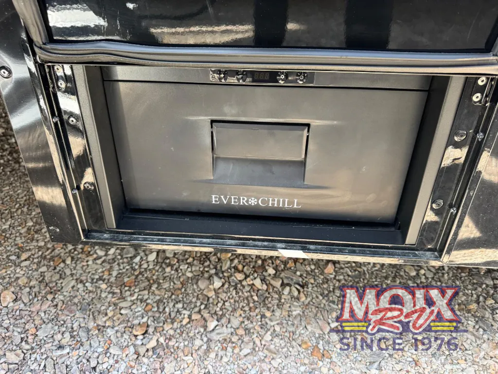 2026 Brinkley Model G 3520, Photos photo 10