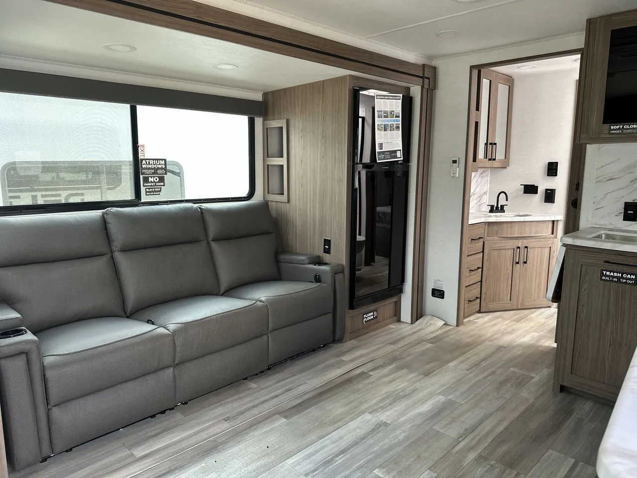 2025 Alliance RV Delta 252RL - Photo 3