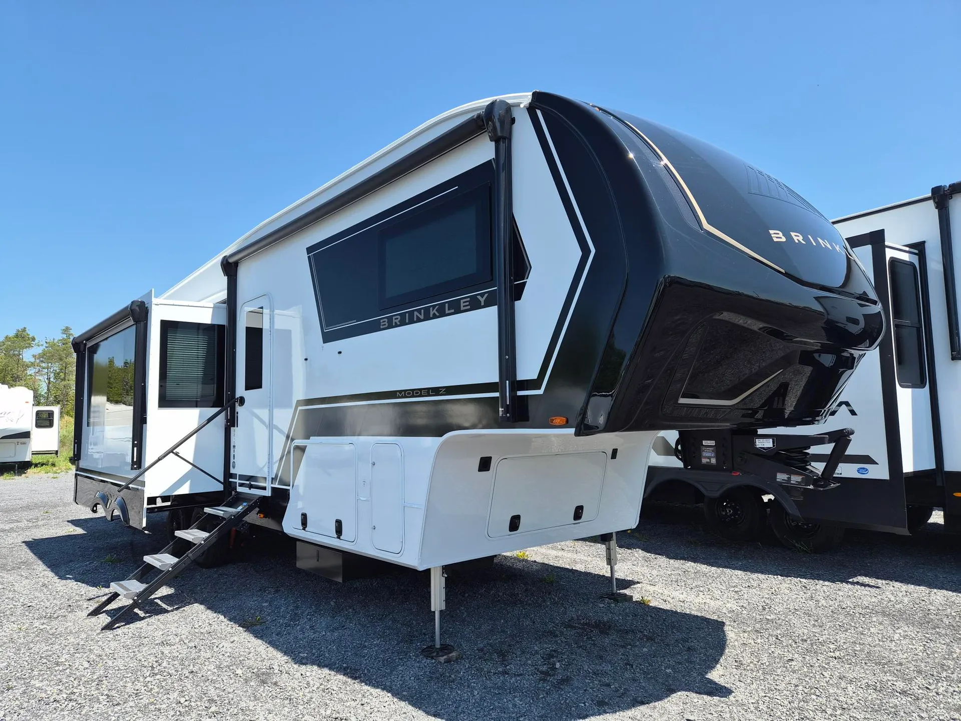 2026 Brinkley RV Model Z 3210 - Photo 2