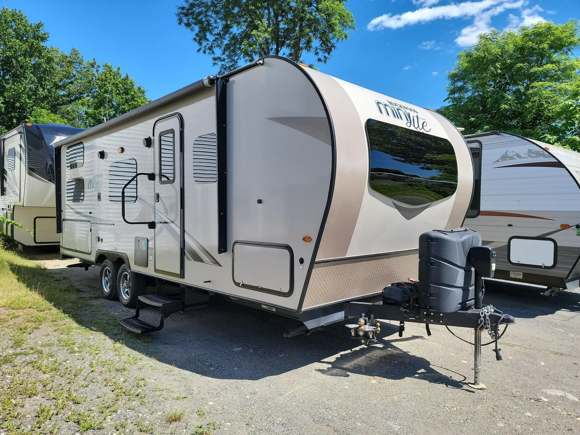 2019 Forest River Rockwood Mini Lite 2508 - Photo 2
