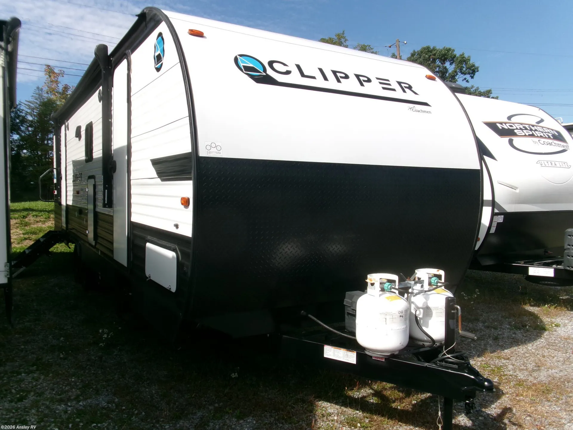 2021 Coachmen Clipper 262BHS - Photo 2
