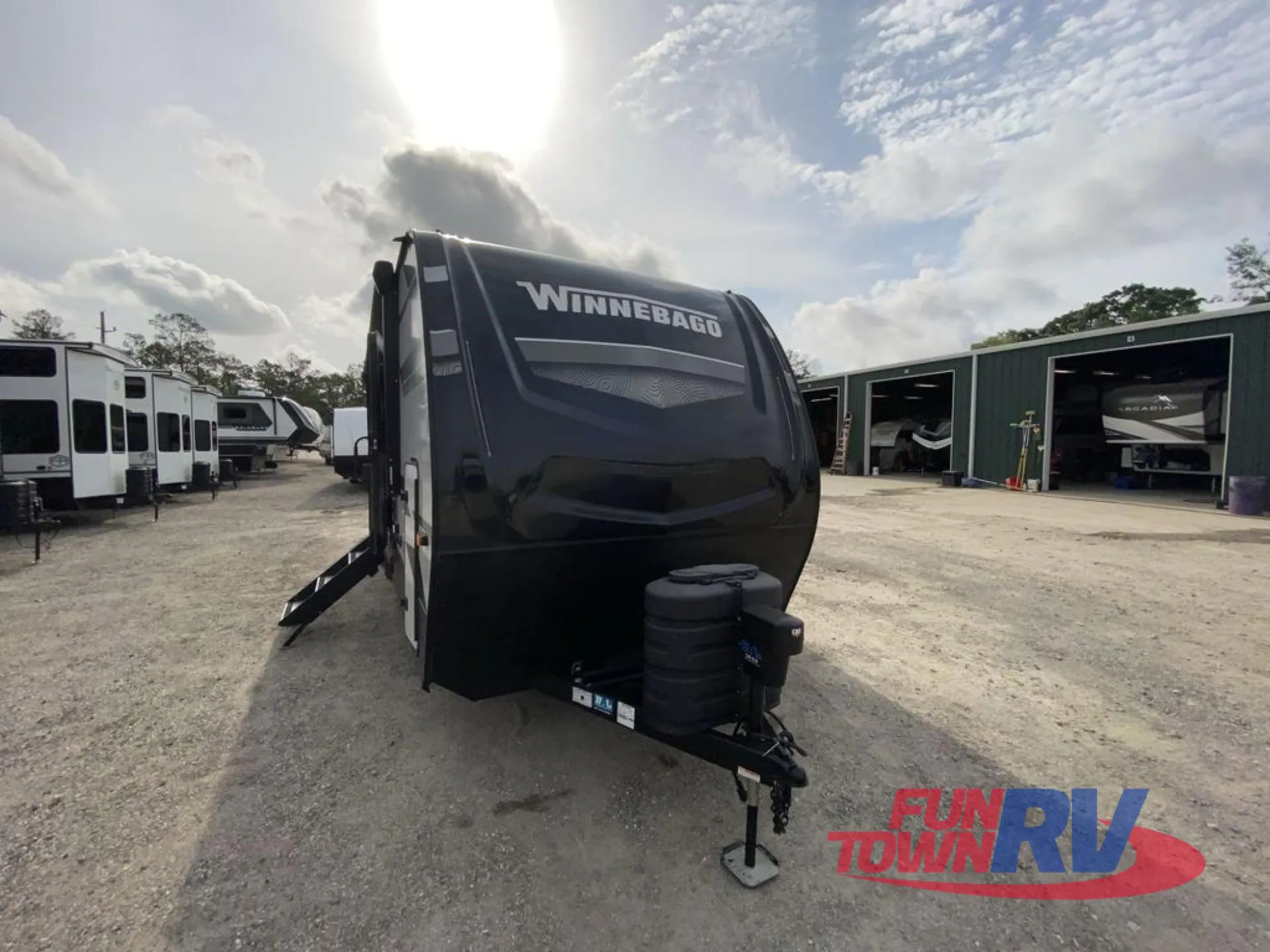 2025 Winnebago Voyage 3235FK - Photo 2