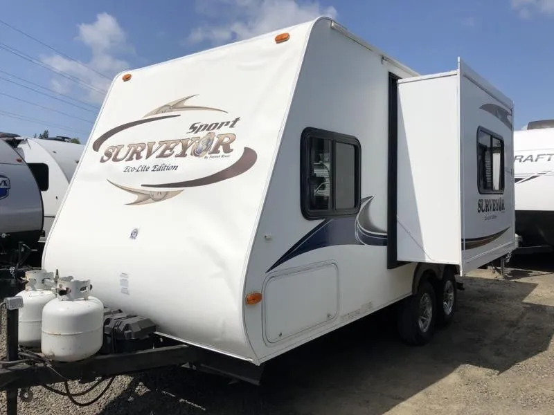 2011 Forest River RV Surveyor Sport Used    SP-189 - Photo 2
