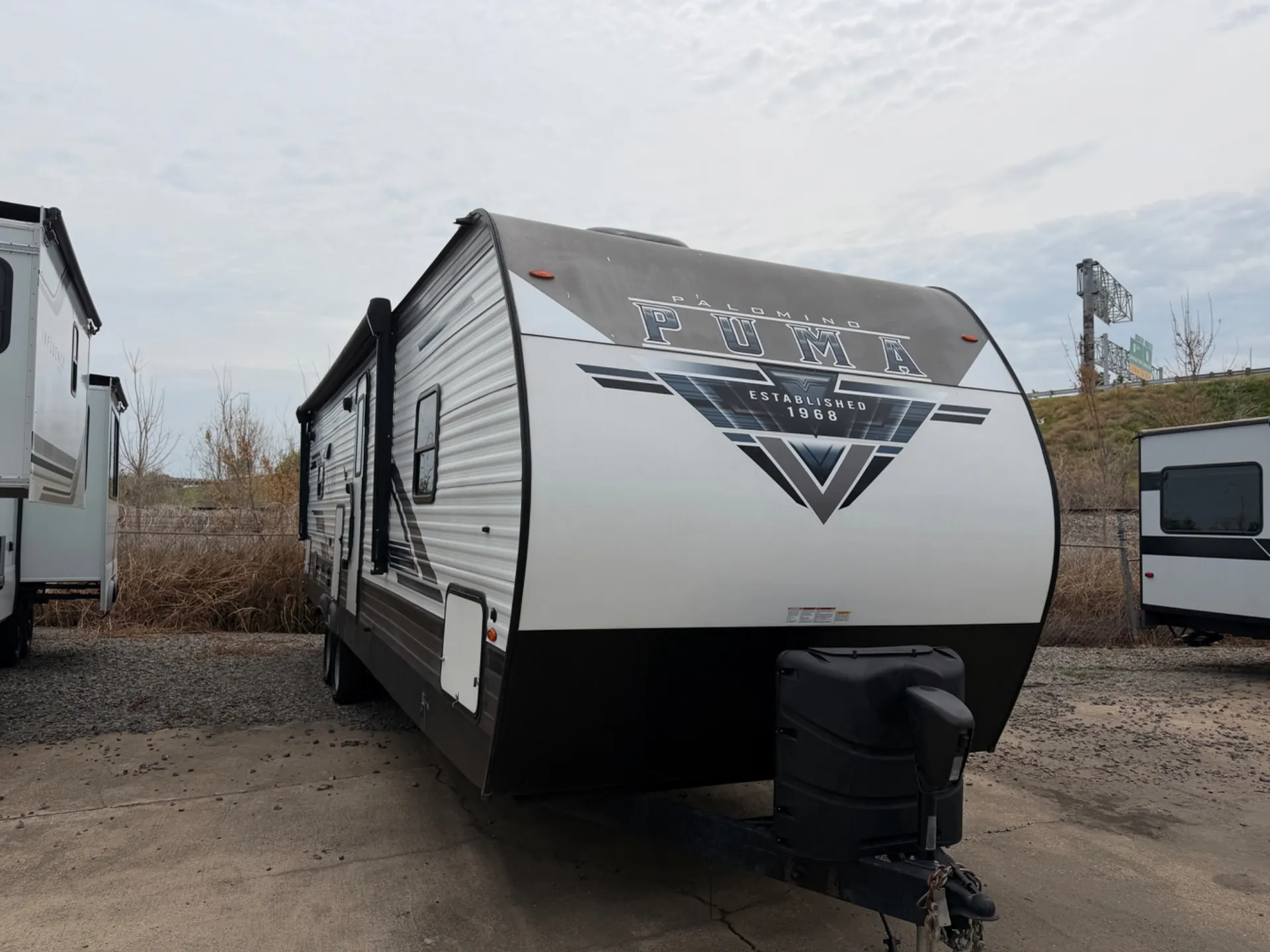 2023 Palomino Puma 28BHFQ - Photo 2