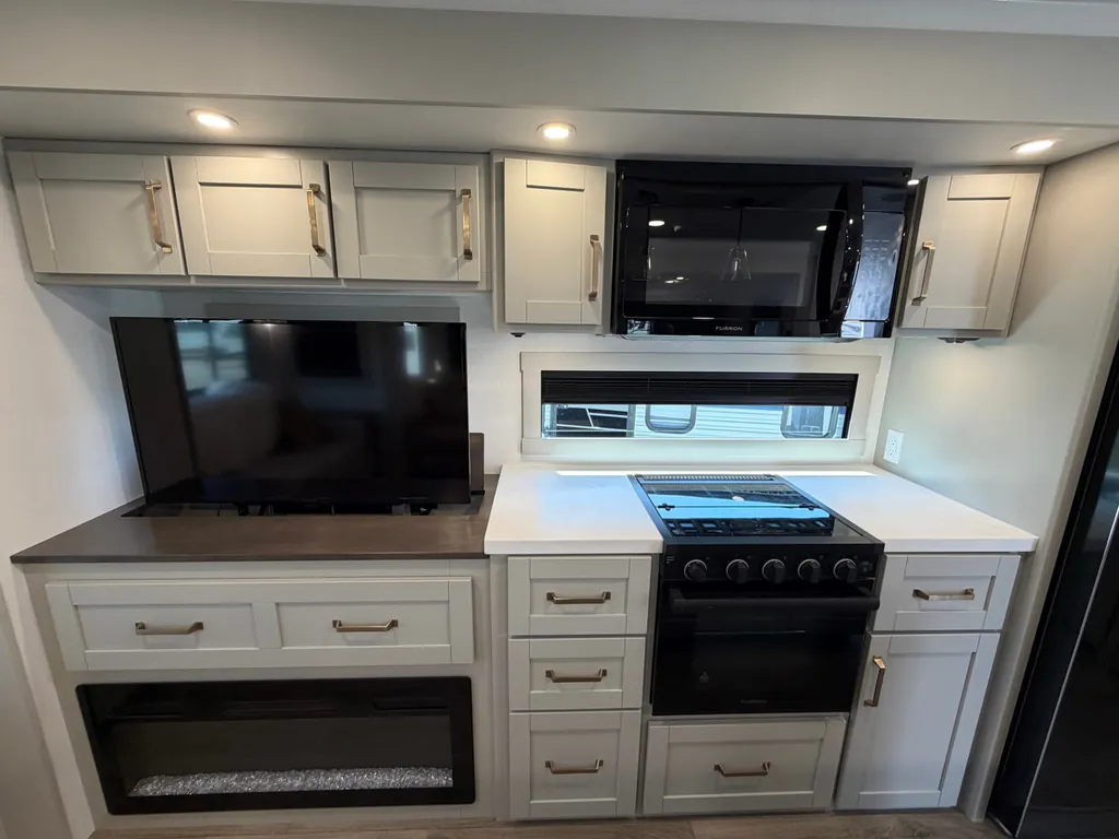 2025 Brinkley Model Z AIR 297, Photos photo 12