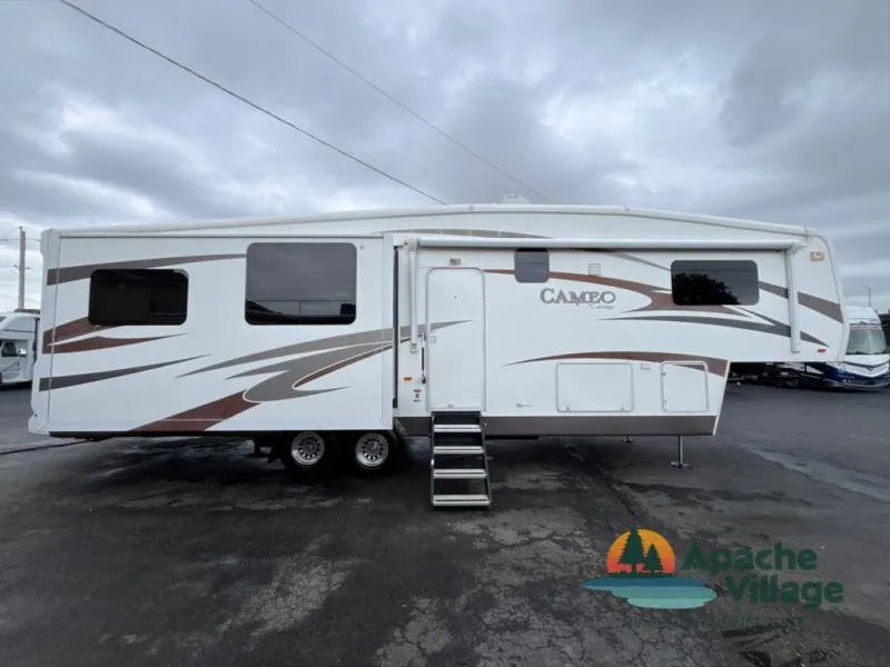 2010 Carriage Cameo 37KS3 - Photo 3