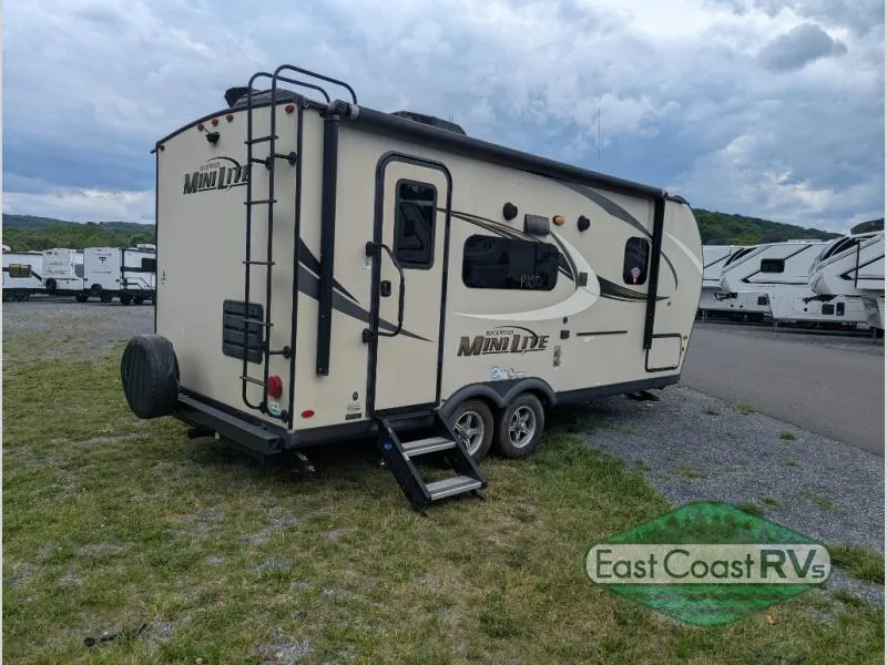 2020 Forest River Rockwood Mini Lite 2109S - Photo 3