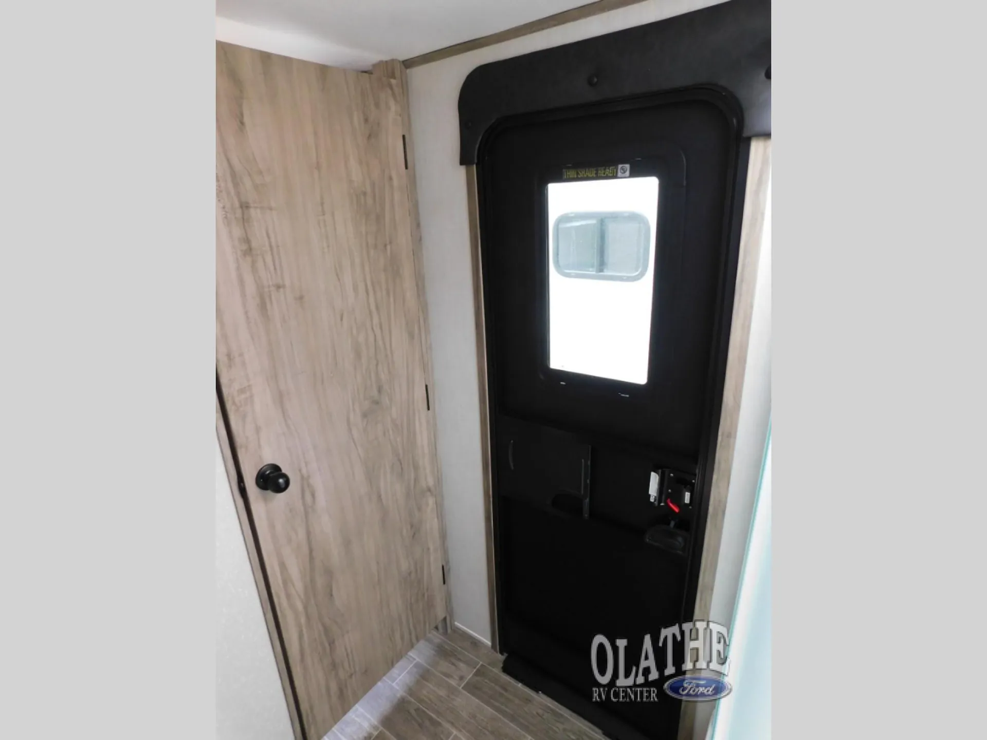 2021 Forest River Cherokee Alpha Wolf 30DBH-L — Photo 6