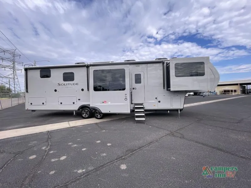 2026 Grand Design Solitude 382WB - Photo 4