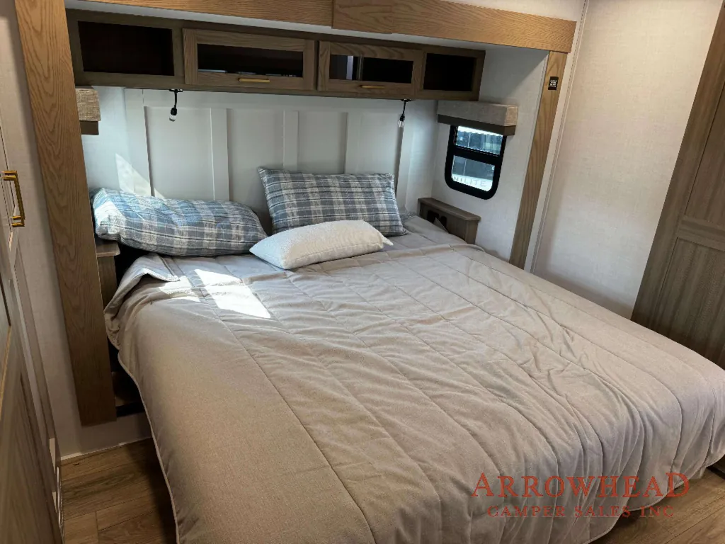 2027 Forest River Rockwood Signature 401SFB, Photos photo 41