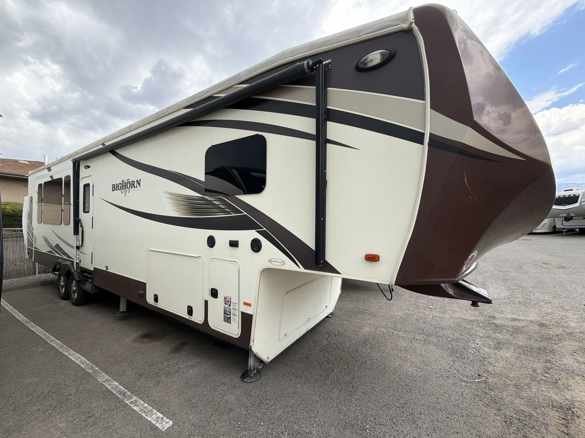 2017 Heartland Bighorn 3760EL — campside