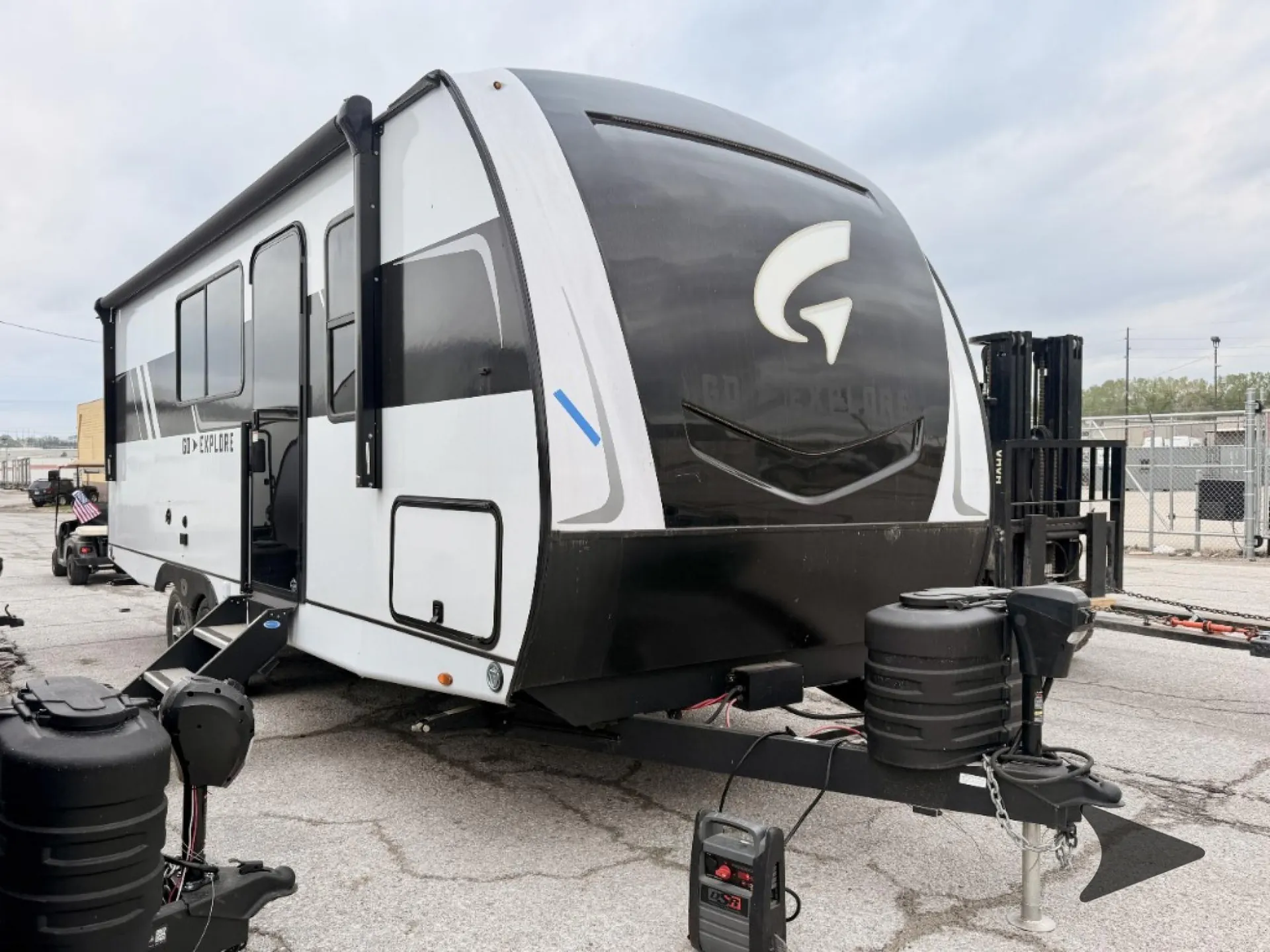 2025 Wayfinder RV GO EXPLORE X225 - Photo 2