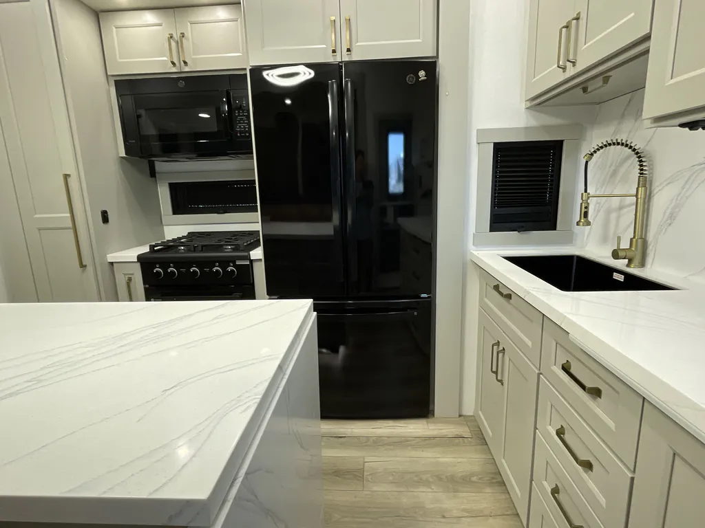 2024 Brinkley Model G 4000, Photos photo 7