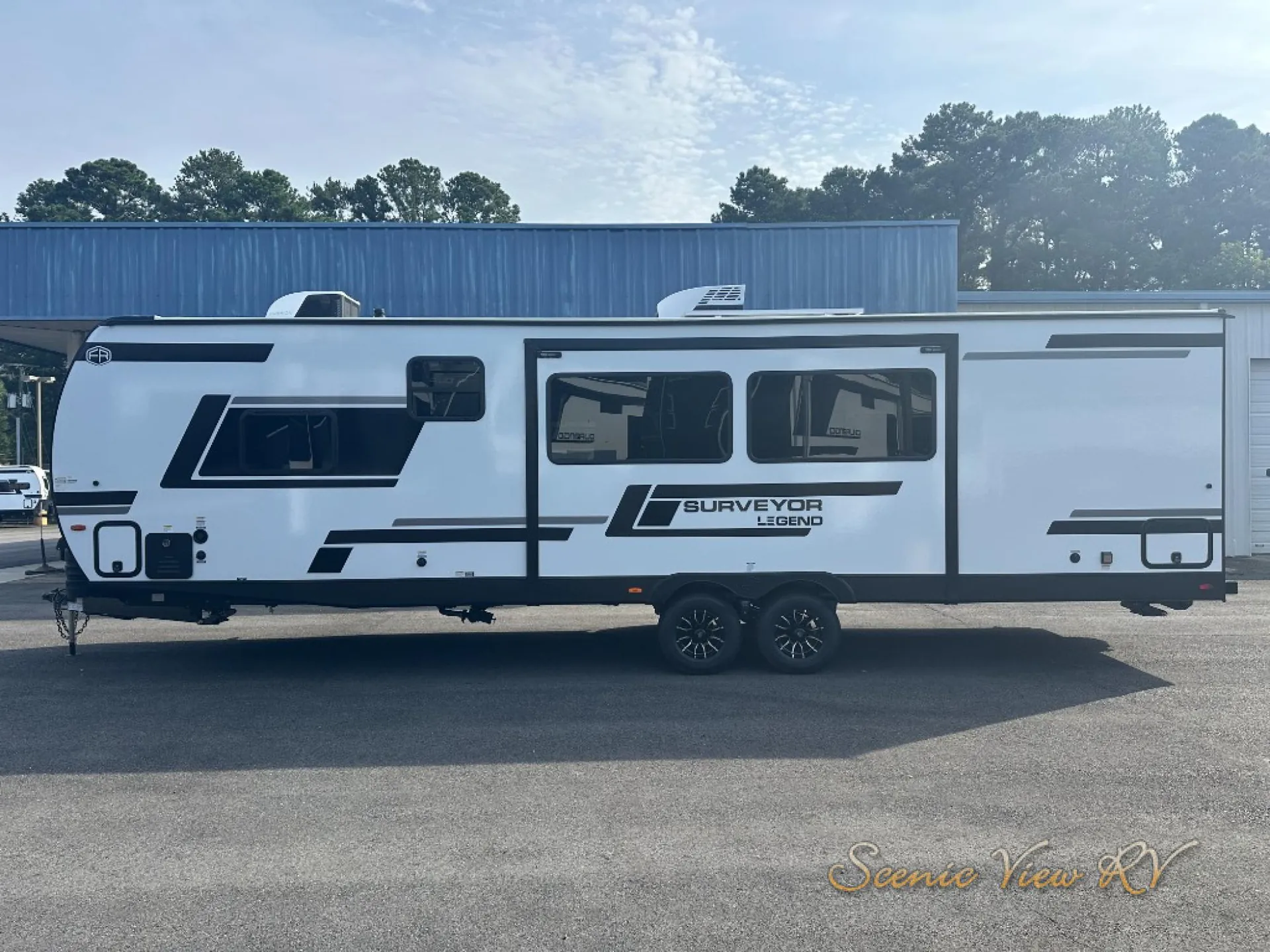 2027 Forest River Surveyor Legend 296QBLE — Photo 7