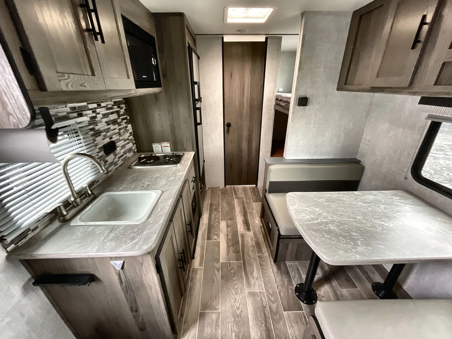2021 Gulf Stream Ameri-Lite 199DD — living area main