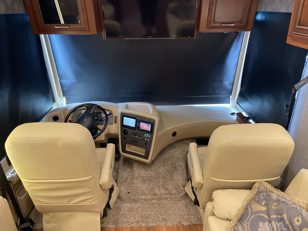 2016 Newmar Canyon Star 3921, Photos photo 37