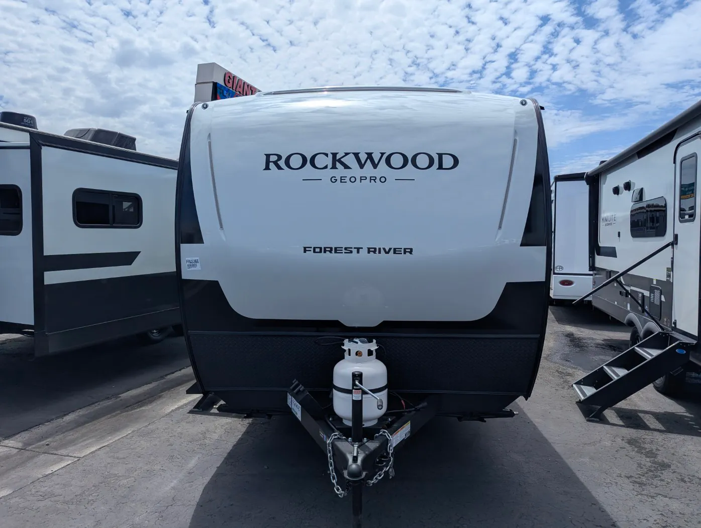 2027 Forest River Rockwood Geo Pro LE G17BLE - Photo 3