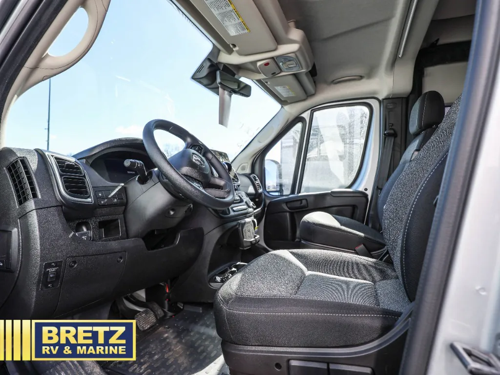 2026 Thor Motor Coach Tellaro 20U, Photos photo 11